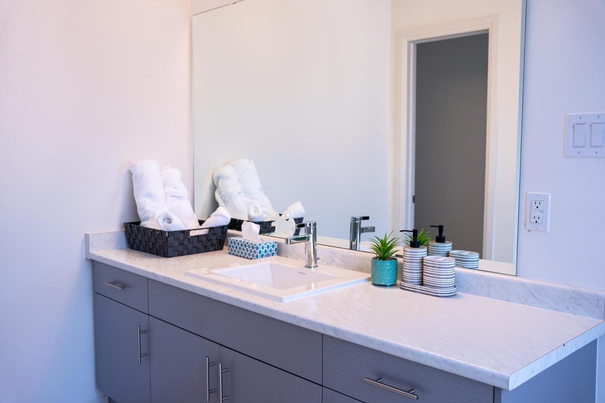 Modern 4Br House In Barrie! 빌라 외부 사진